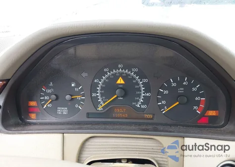 1998 Mercedes-Benz E 320 z USA, uszkodzony, nr VIN WDBJF65F4WA442977